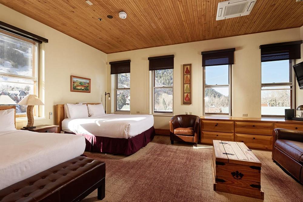 Independence Square Unit 313, Downtown Hotel Room In Aspen With Rooftop Hot Tub Bagian luar foto